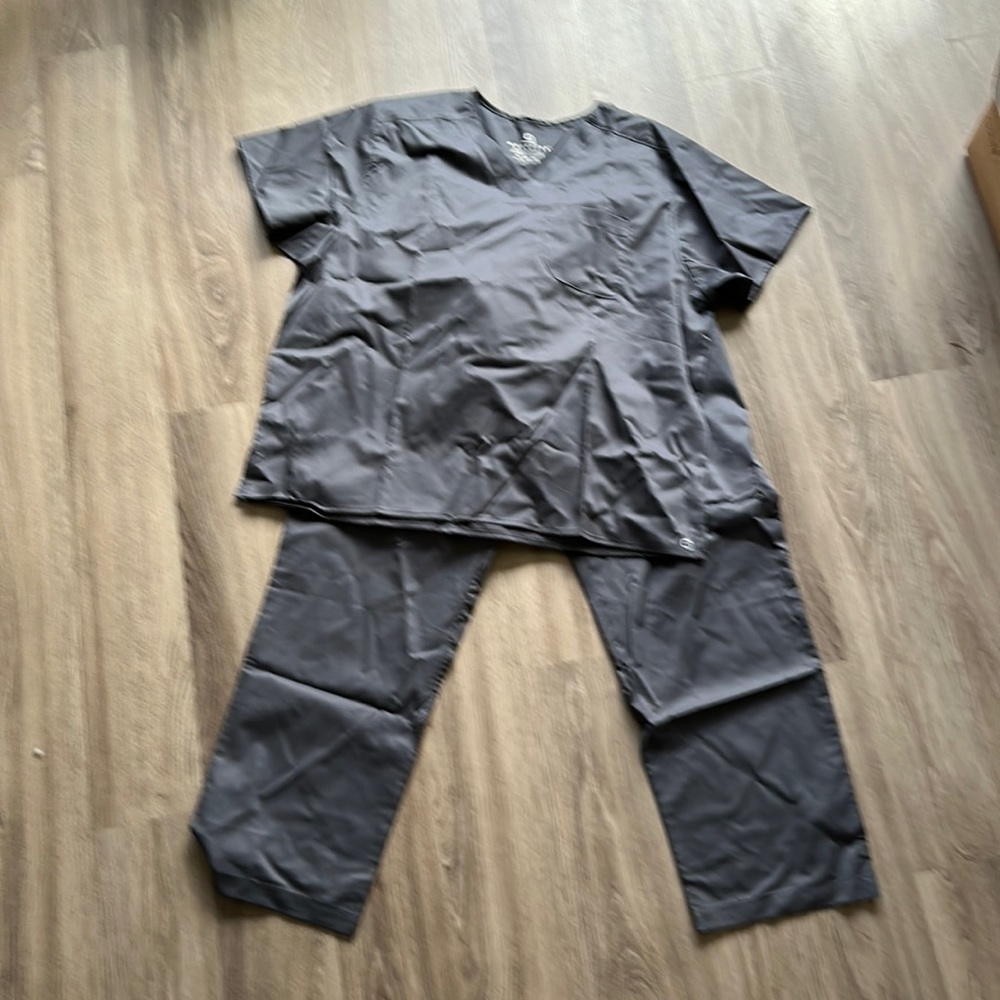 Wonderwink set of scrubs-xl